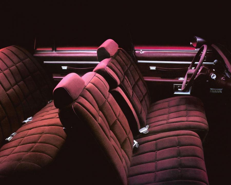  Chevrolet Caprice Classic 1977 года  (фото 6 из 12)